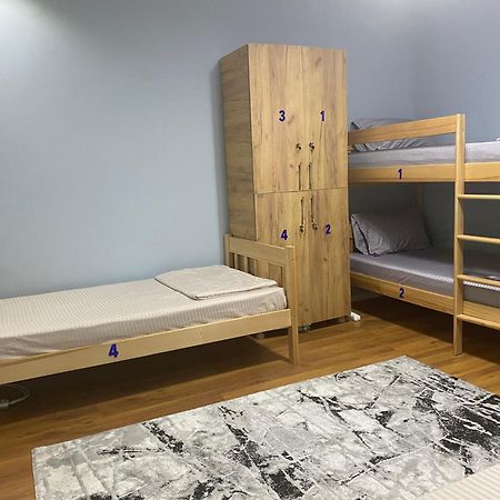 City Park Hostel Prishtinë Ngoại thất bức ảnh
