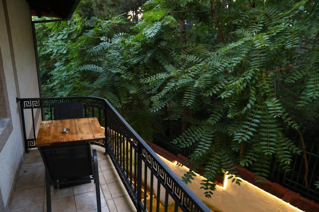 City Park Hostel Prishtinë Ngoại thất bức ảnh