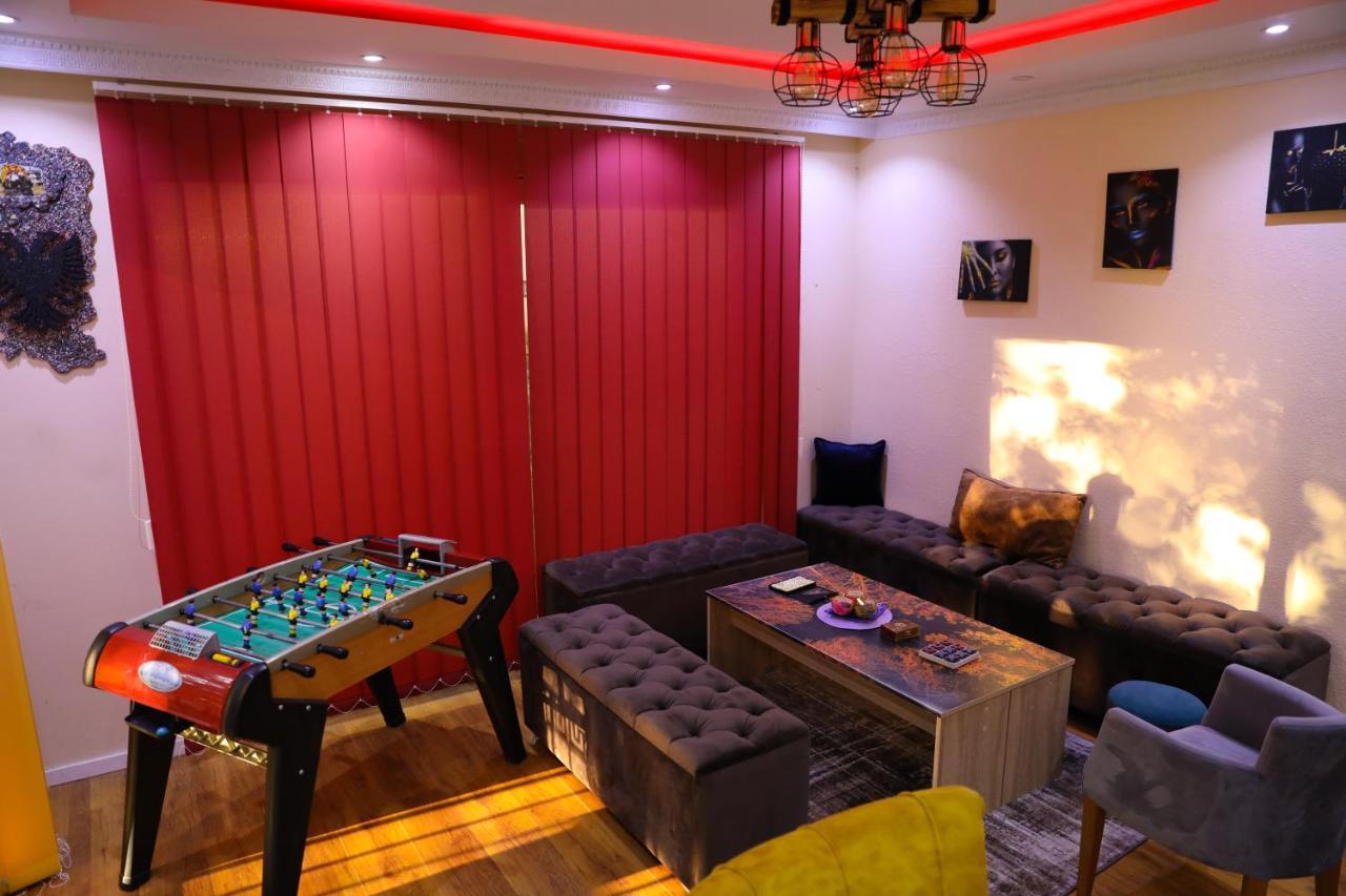 City Park Hostel Prishtinë Ngoại thất bức ảnh